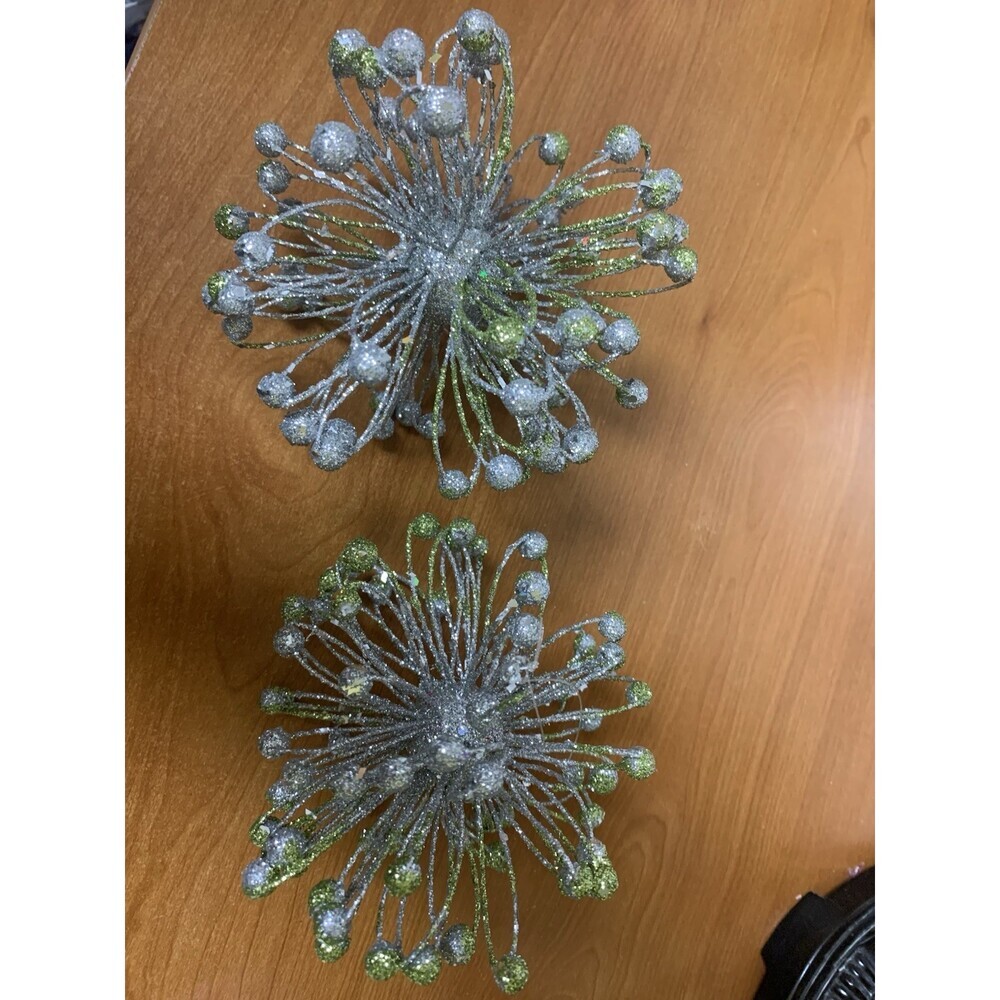 Lot Of 2 Star Burst Christmas Ornaments Silver And Green  5”